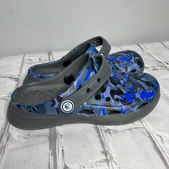 Joybees Slip on Croc Shoes - Picture 3 of 5